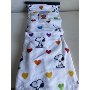 Peanuts Snoopy Valentines Day Rainbow Hearts Plush Throw Blanket 60 X 70” NEW